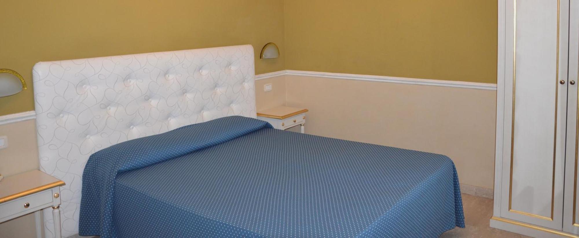 Nouvel Hotel Des Bains Пезаро Номер фото