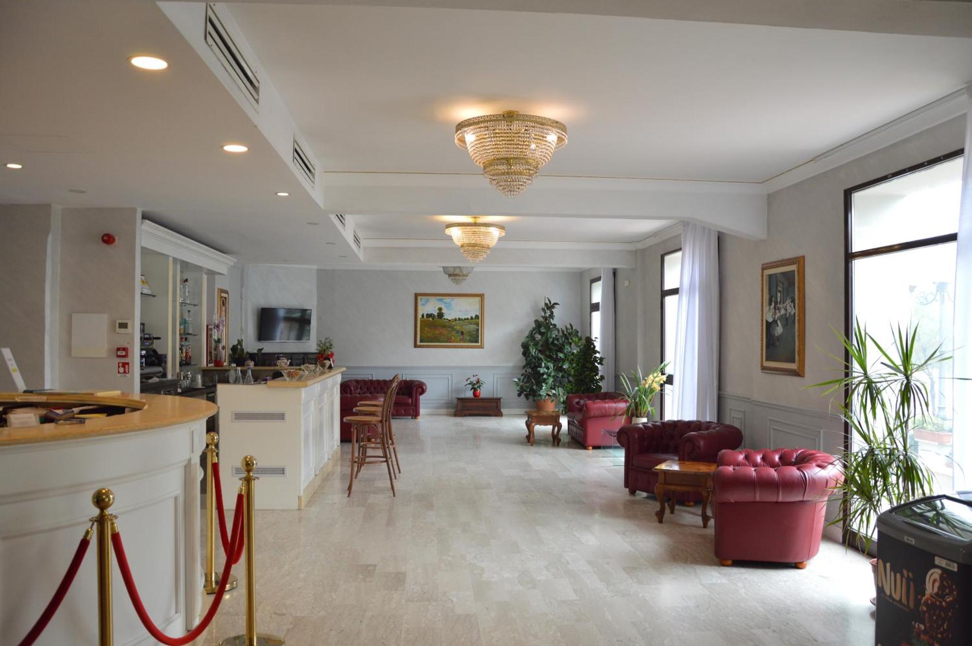 Nouvel Hotel Des Bains Пезаро Экстерьер фото